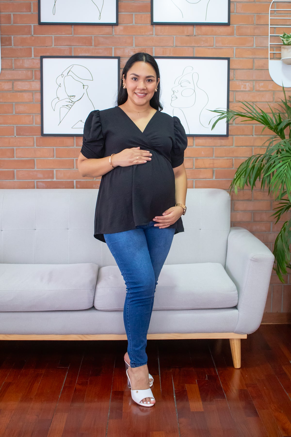 Blusa-embarazo-lactancia-Olivia-negro-1